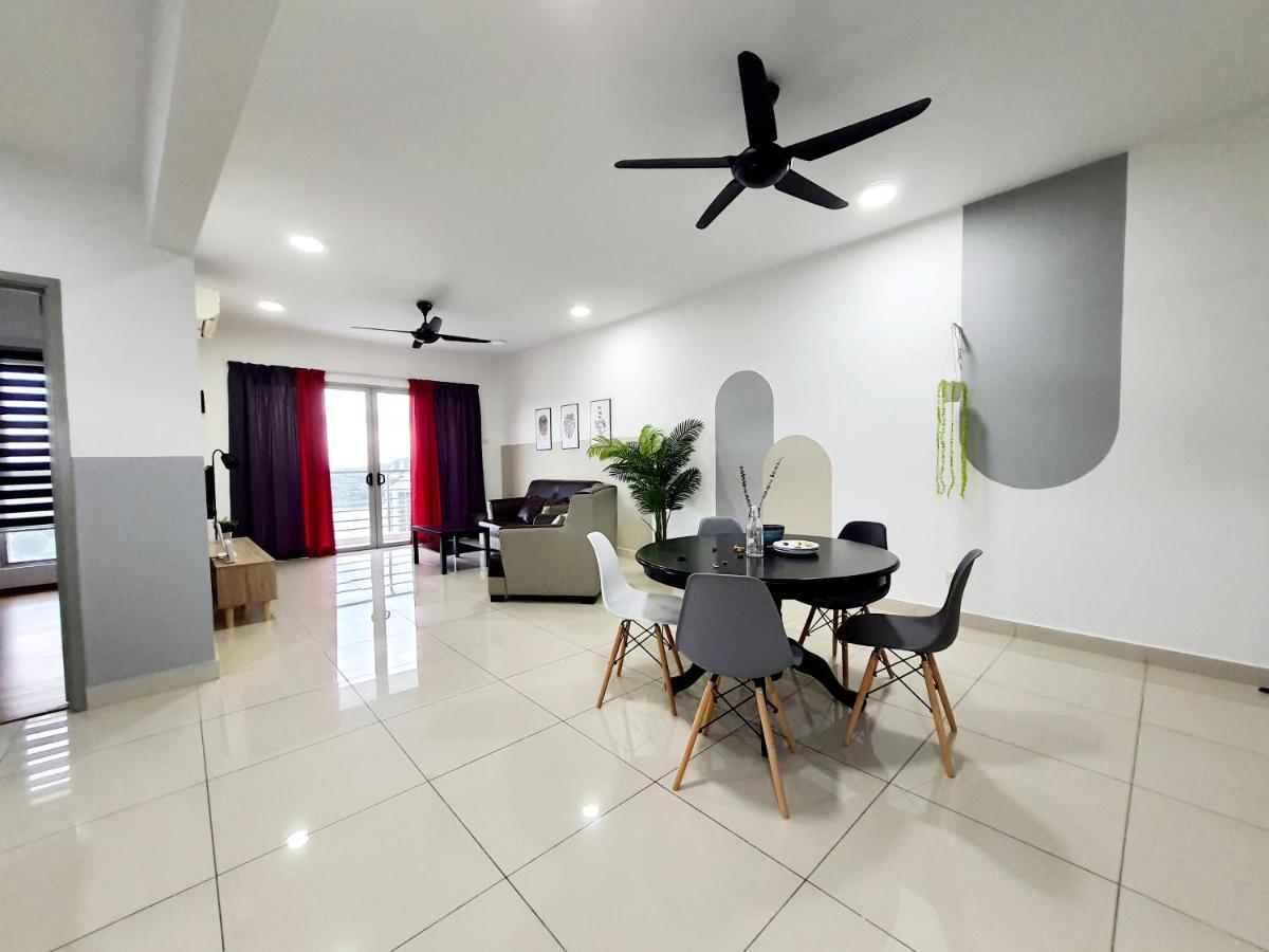 Апартаменты Residensi Flora Сери-Кембанган Экстерьер фото