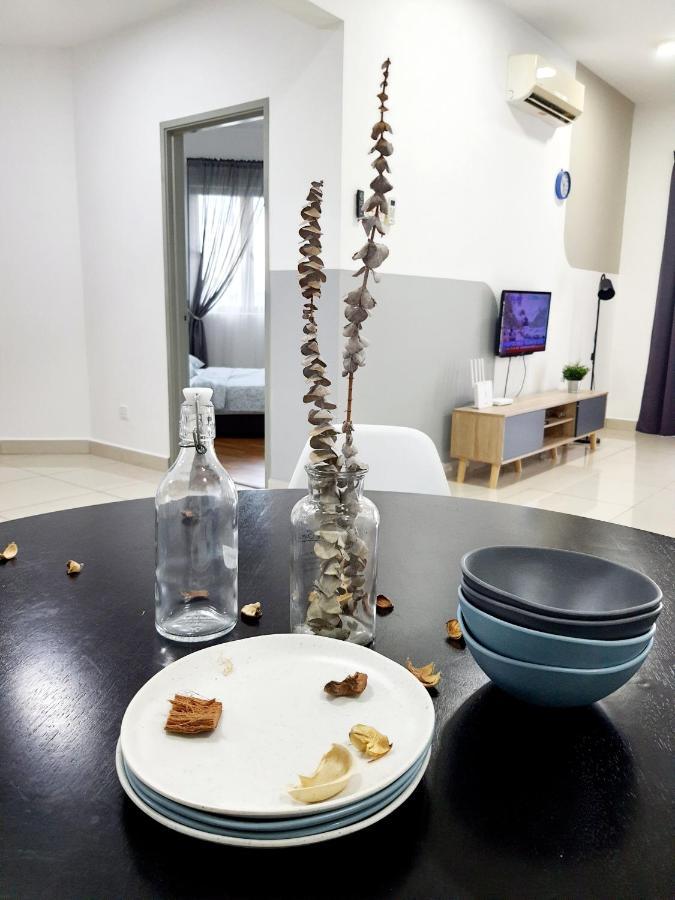 Апартаменты Residensi Flora Сери-Кембанган Экстерьер фото