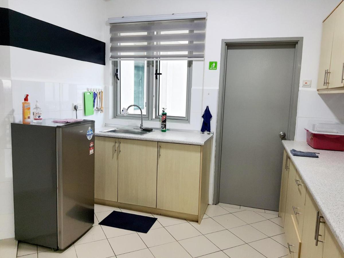 Апартаменты Residensi Flora Сери-Кембанган Экстерьер фото